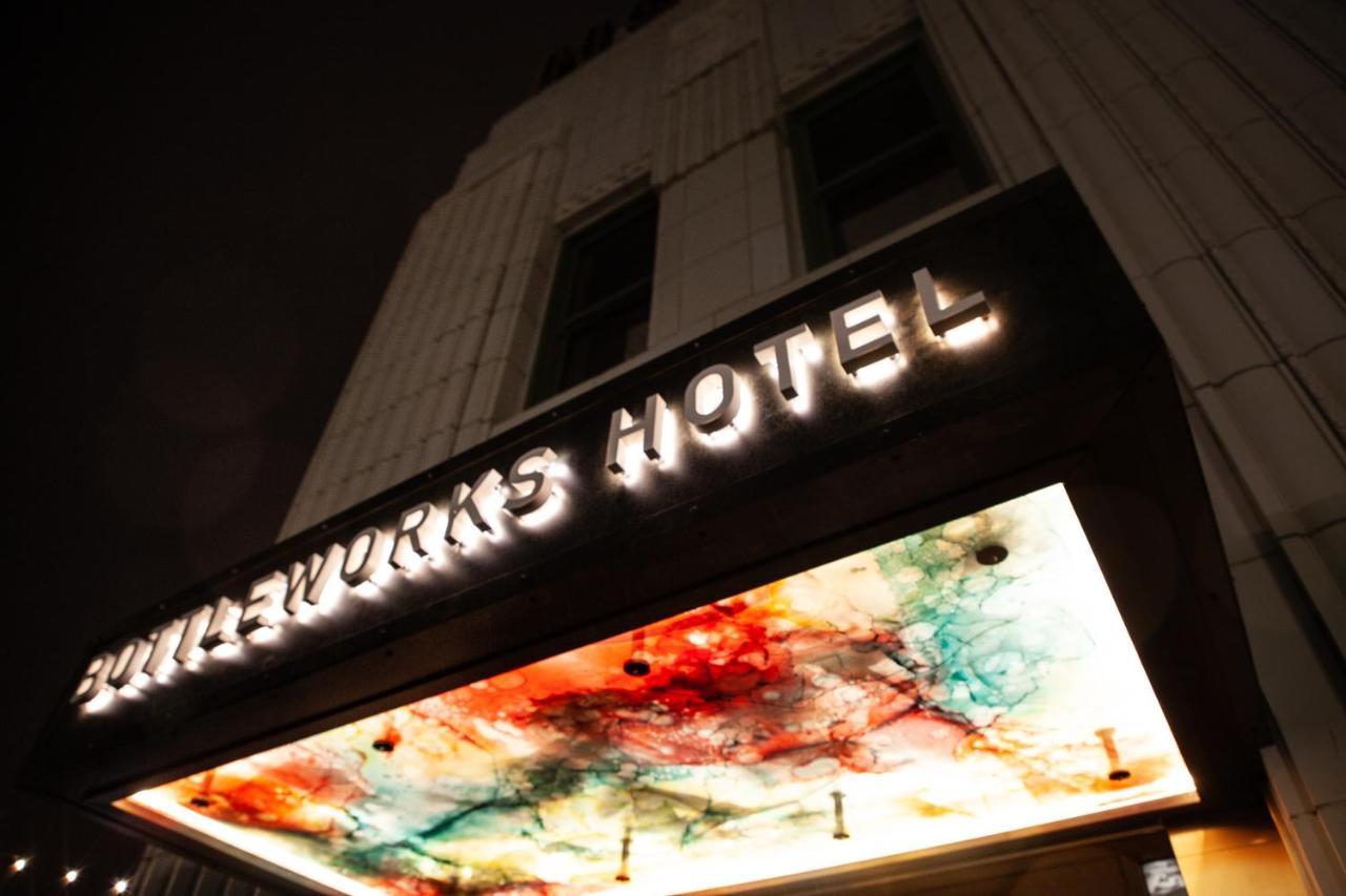 Bottleworks Hotel Indianápolis Exterior foto